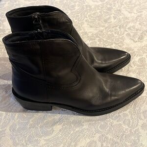 Vintage Foundry Co. Women's Arielle Bootie size 8